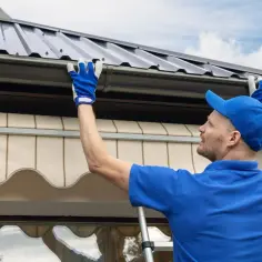 Jak połączyć rynny plastikowe: 8 skutecznych metod i porad